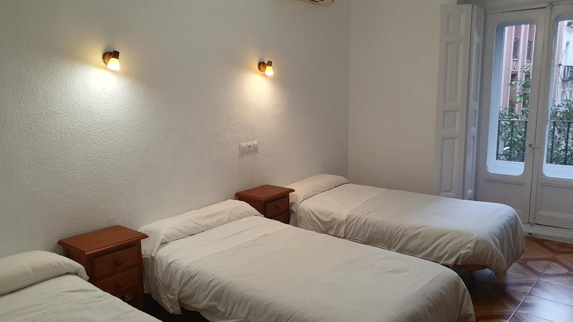 Hostal Ginebra -Madrid Centro Gran Via Sol- מראה חיצוני תמונה